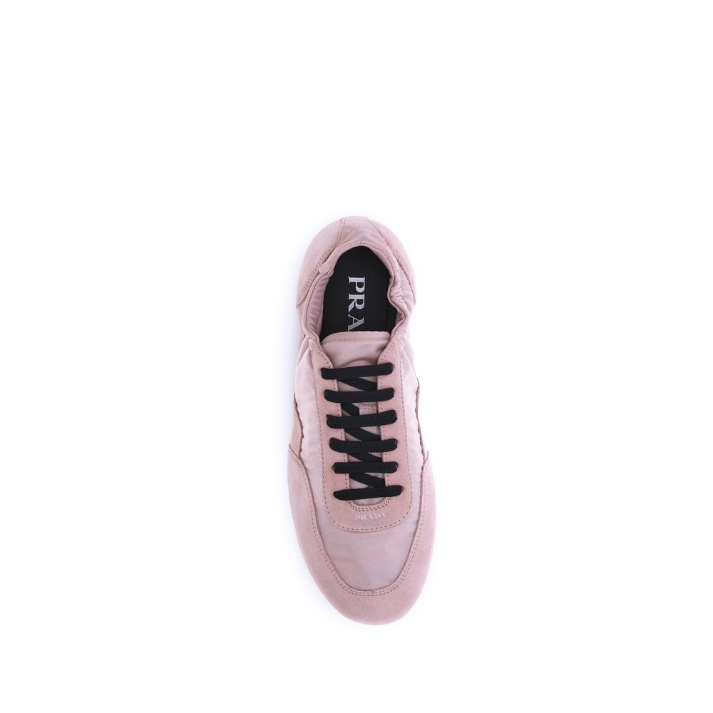 Zapatillas deportivas con el logotipo de Prada