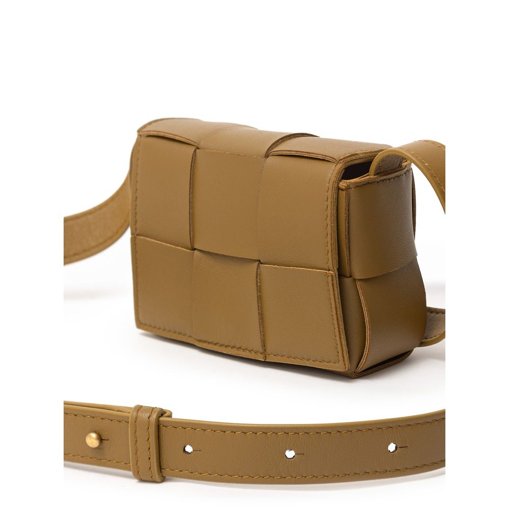Bolso de hombro de piel marrón de Bottega Veneta